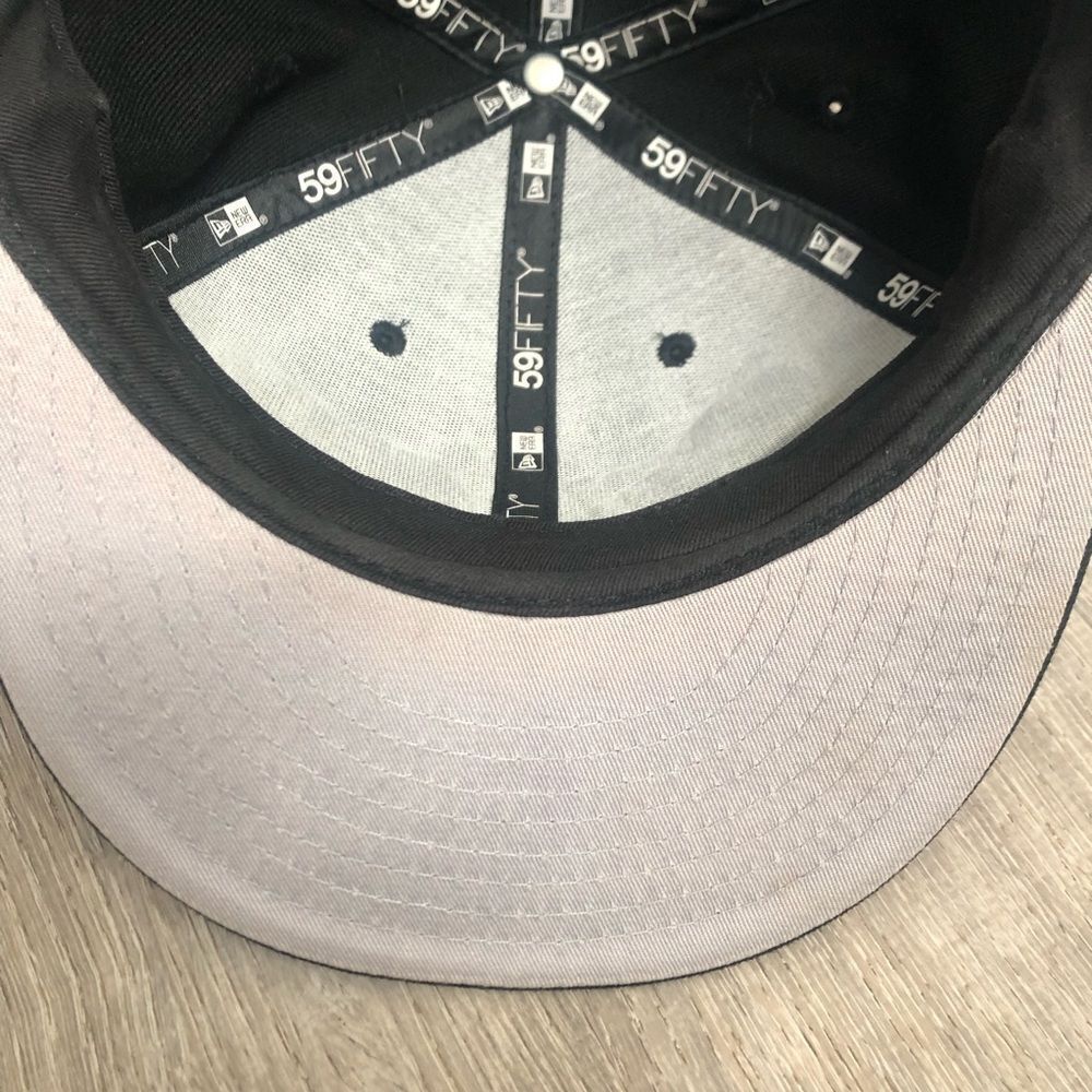Las Vegas Raiders NFL Script New Era 59Fifty Fitted Baseball Hat Cap Black 7 1/2 - Picture 7 of 9